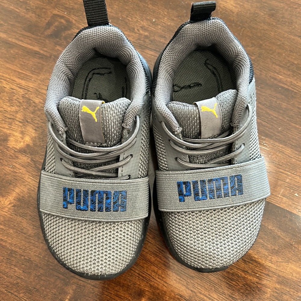Puma Toddler Shoes Size 6
